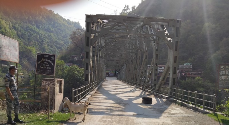 राम्दीको पुलसँगै जोडिएको महँगी